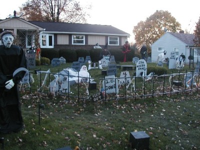 2004graveyard (2)