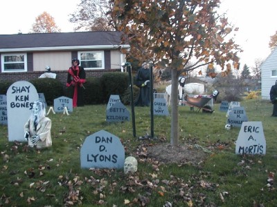 2004graveyardwestview