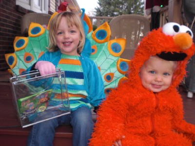 peacock_and_elmo09_more